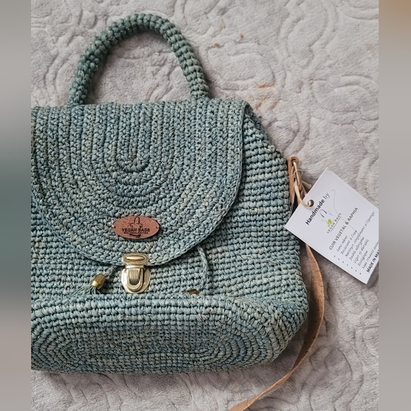 Vegan cork and raphia shoulder purse - Picture 2 of 10